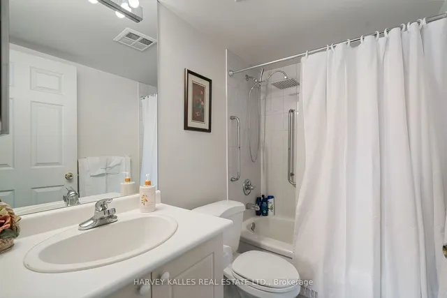 Additional image 10 of 256 Doris Ave Unit UPH07