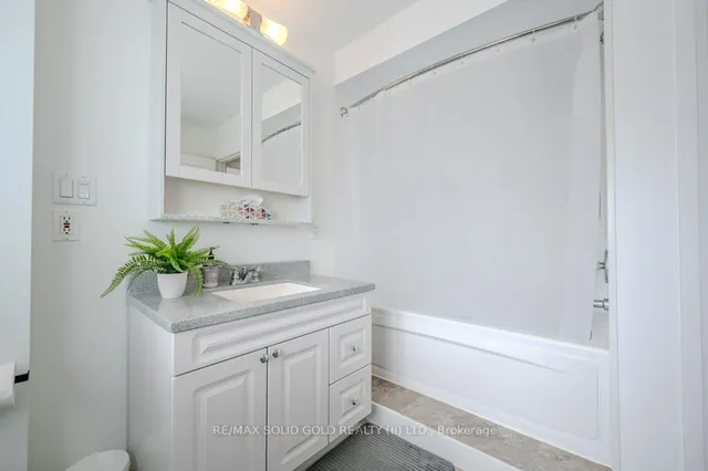 Additional image 35 of 131 Wood St