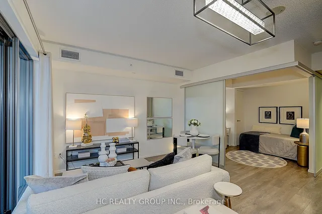 Additional image 5 of 159 Dundas St Unit 607