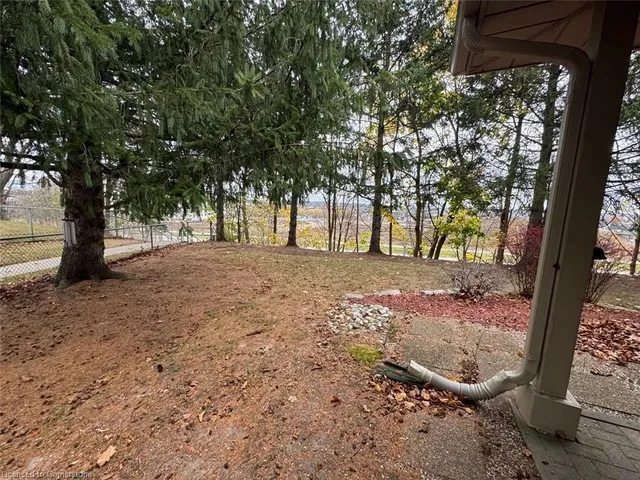 Additional image 18 of 165 Georgian Pl