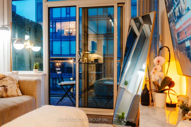 Additional image 19 of 525 Adelaide St Unit 1832