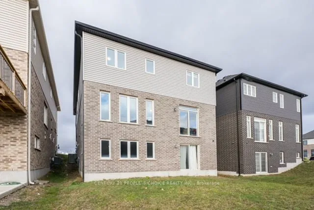 Additional image 38 of 681 Thomas Slee Dr