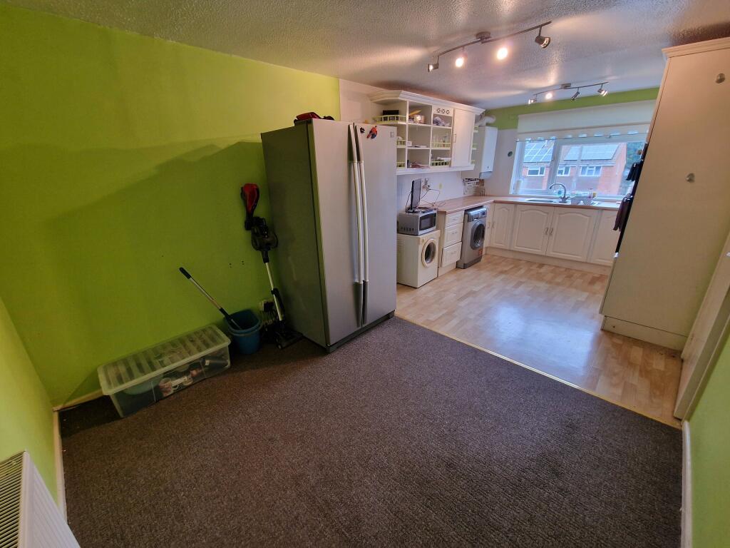 Additional image 4 of St. Johns Road, Yeovil, Somerset