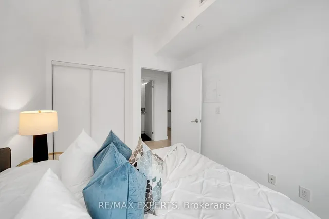 Additional image 16 of 51 East Liberty St Unit 2207