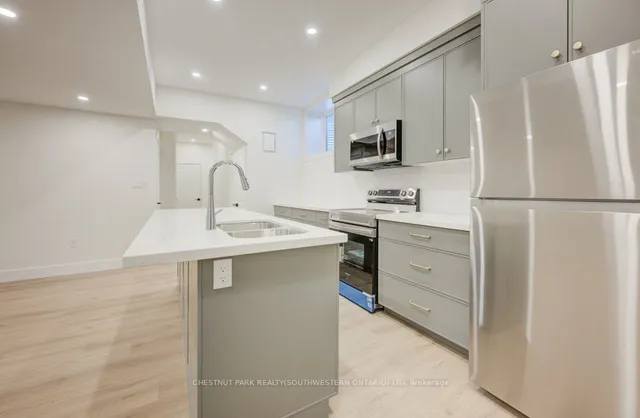 Additional image 32 of 20 Stanley Ave