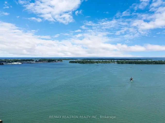 Additional image 26 of 33 Harbour Sq Unit 3004