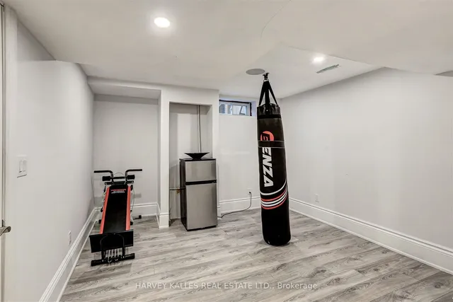 Additional image 36 of 20 Timothy Crt