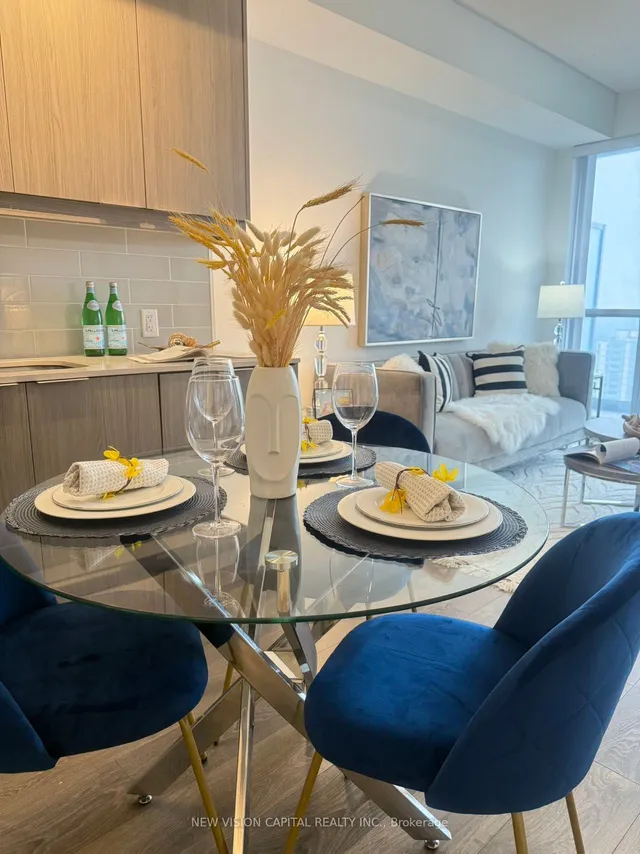 Additional image 9 of 32 Forest Manor Rd Unit 2007