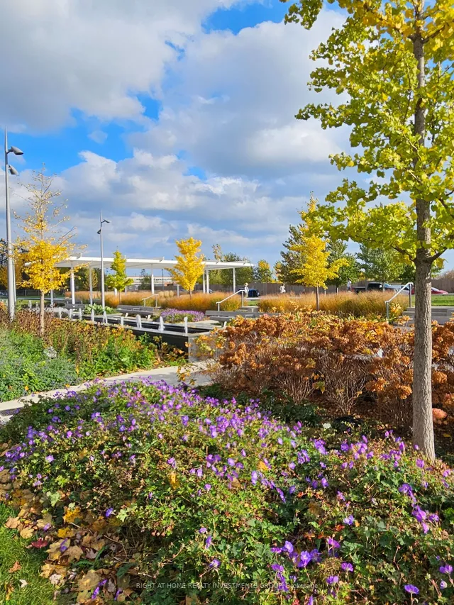 Additional image 24 of 36 Zorra St Unit 3211