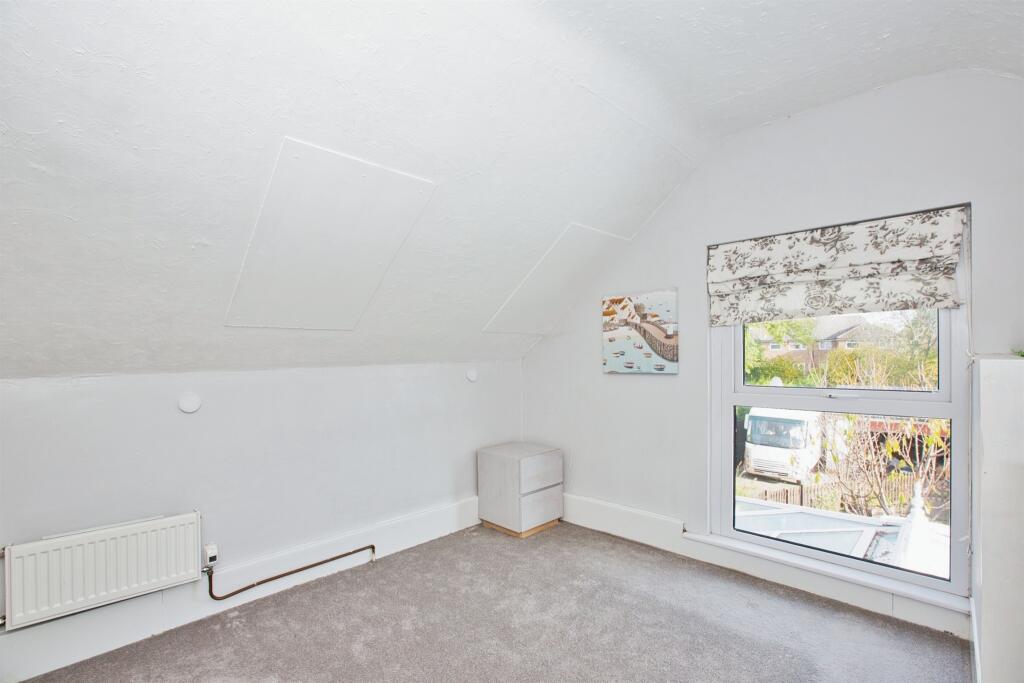 Additional image 16 of Grove Avenue, Yeovil