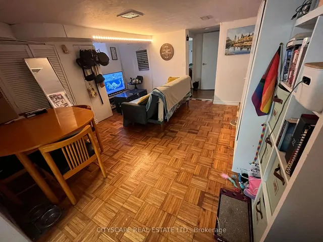 Additional image 33 of 244 Rosethorn Ave