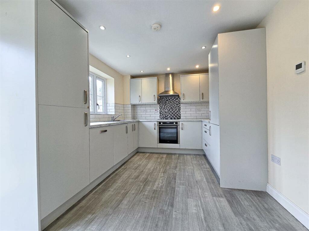 Additional image 2 of The Pastures, Meare