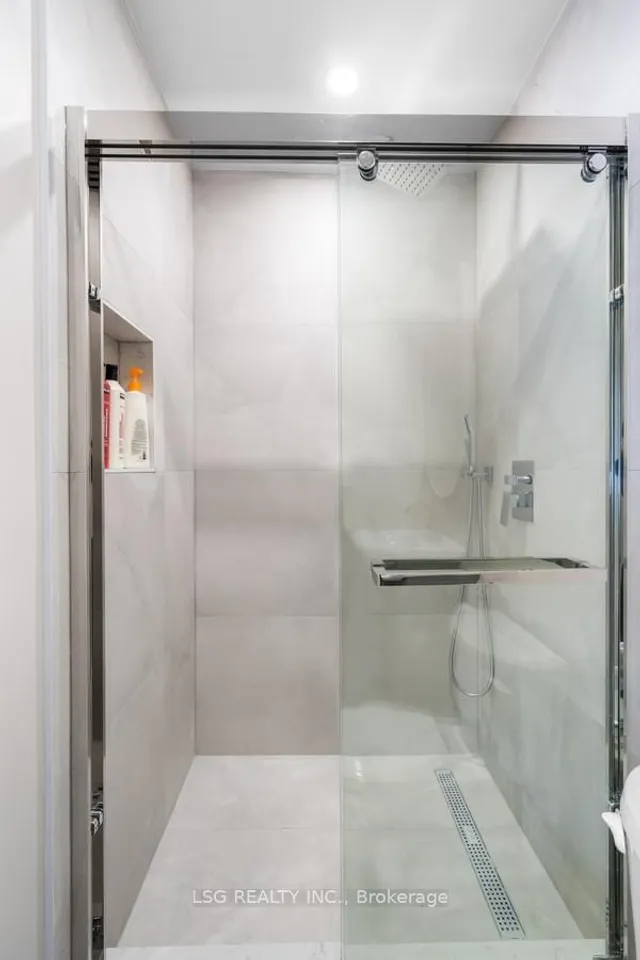 Additional image 20 of 26 Grangemill Cres