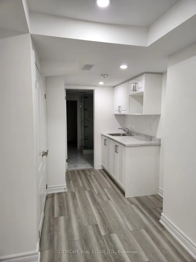 Additional image 22 of 3038 Islington Ave