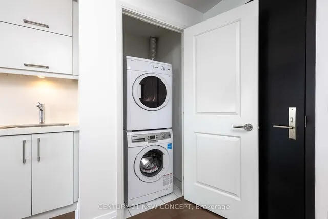 Additional image 5 of 65 St Mary St Unit 1006