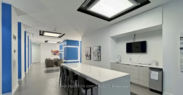 Additional image 21 of 195 Redpath Ave Unit 702