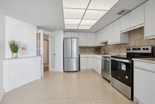 Additional image 12 of 20 Guildwood Pkwy Unit 706