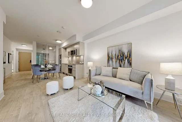 Additional image 13 of 118 Merchants' Wharf Unit 320