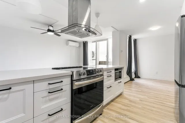 Additional image 13 of 60 Southport St Unit 818