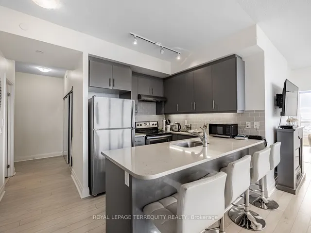 Additional image 25 of 15 Zorra St Unit 607