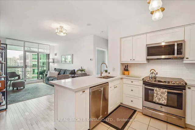 Additional image 7 of 319 Merton St Unit 616