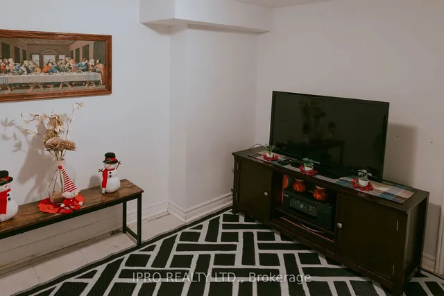 Additional image 22 of 183 Livingstone Ave