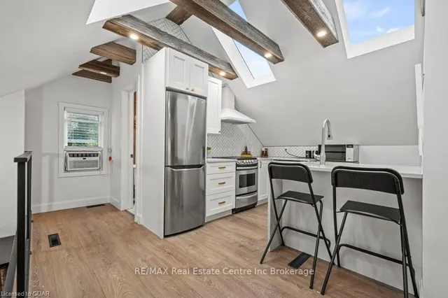 Additional image 16 of 11 MANSION St