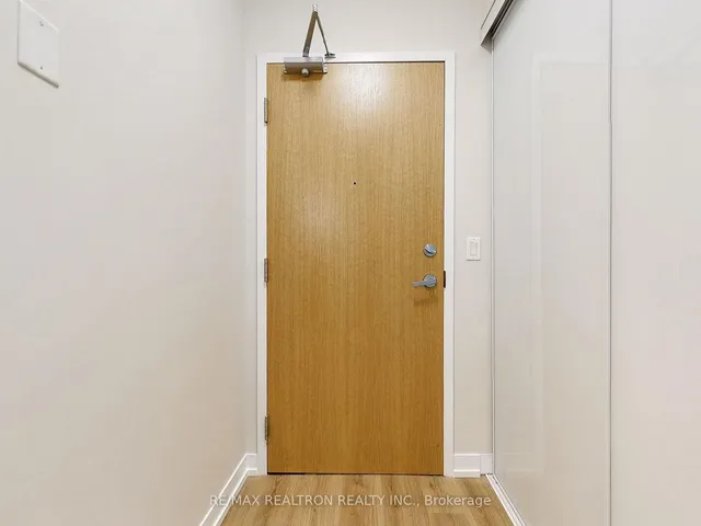 Additional image 25 of 36 Howard Park Ave Unit 302