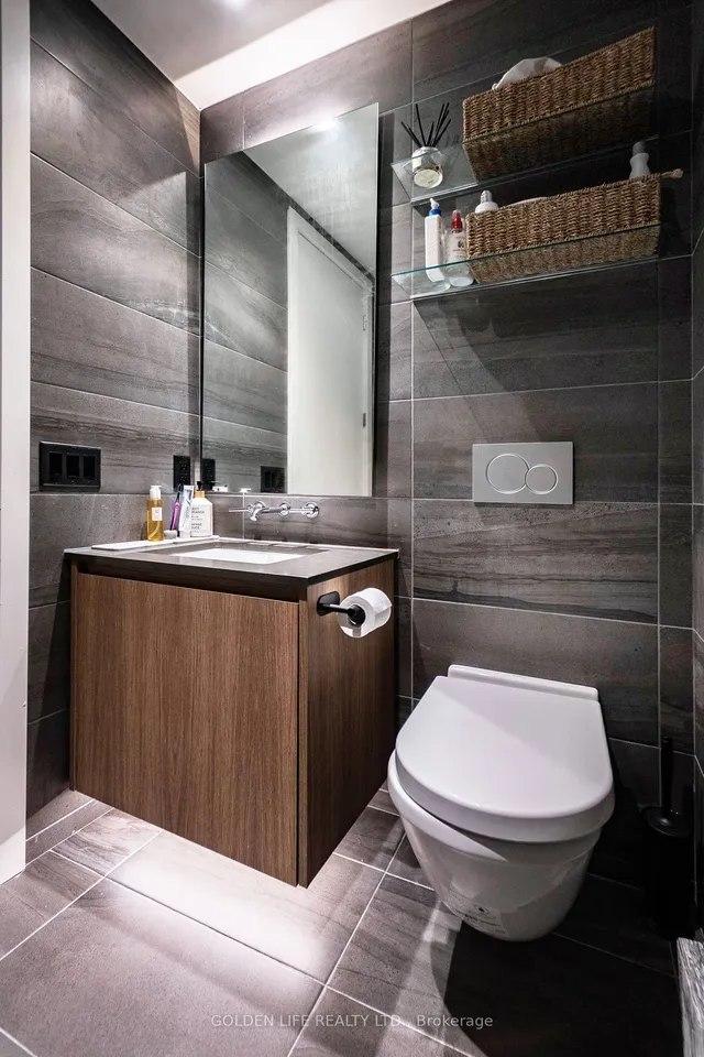 Additional image 12 of 81 Wellesley St Unit 1201