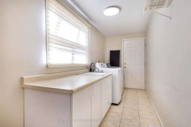 Additional image 34 of 18 Brill Cres