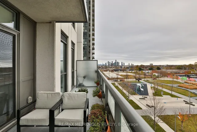 Additional image 21 of 15 Zorra St Unit 404