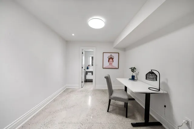 Additional image 32 of 11 Ottawa St