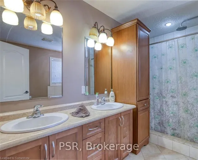 Additional image 17 of 38 Huck Cres