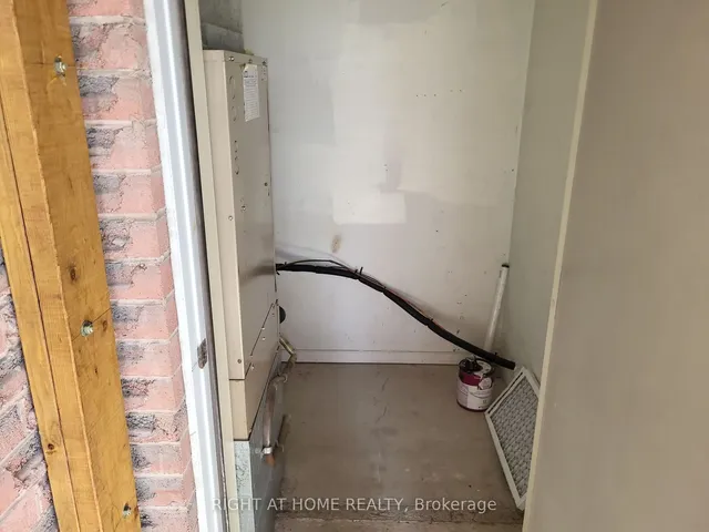 Additional image 21 of 3085 Kingsway Dr Unit 54