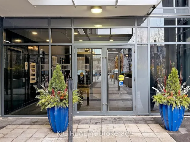 Additional image 5 of 400 Adelaide St Unit 107