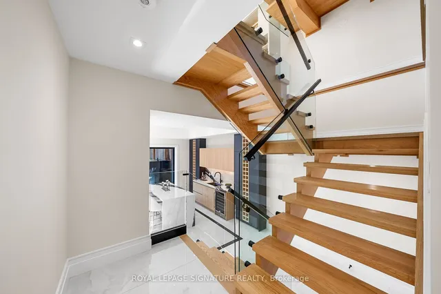 Additional image 27 of 551 Broadway Ave