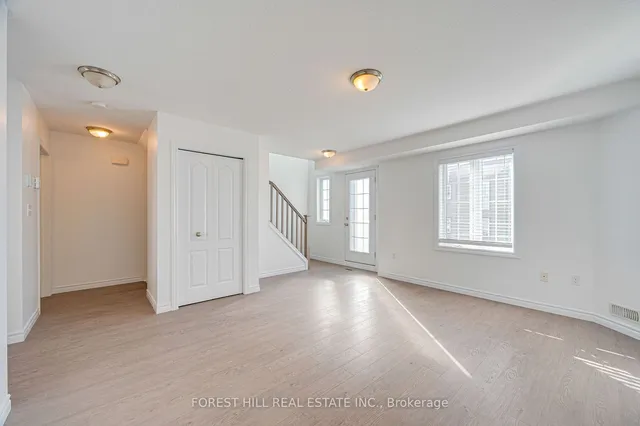 Additional image 6 of 55 Mooregate Cres Unit 15B