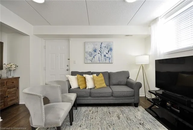 Additional image 12 of 950 Highland Rd Unit 1