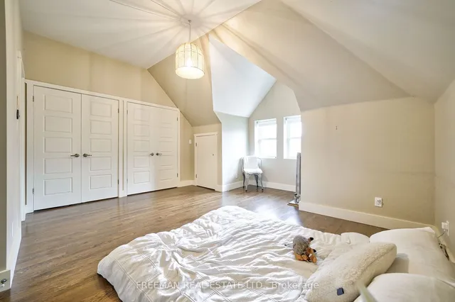 Additional image 22 of 565 Markham St