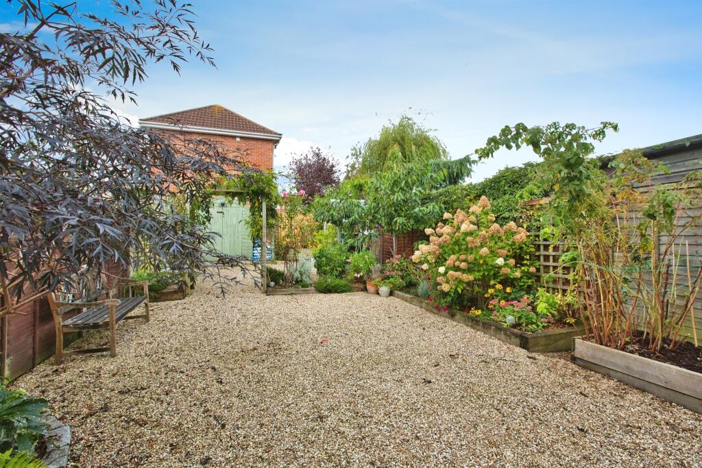 Additional image 16 of Grass Royal, YEOVIL