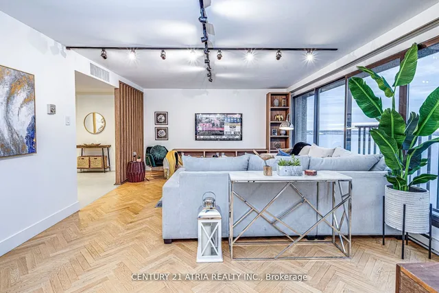 Additional image 9 of 65 Harbour Sq Unit 1401
