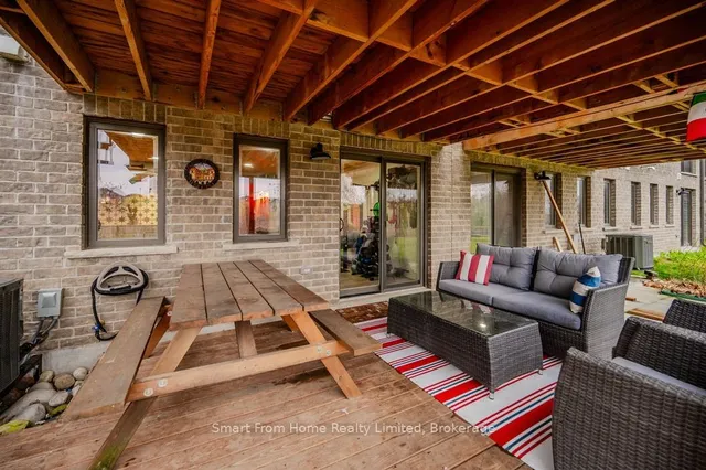 Additional image 36 of 87 Hollybrook Tr