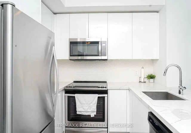 Additional image 3 of 30 Shore Breeze Dr Unit 3716