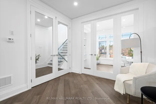 Additional image 2 of 27 Antonio Crt Unit 1B