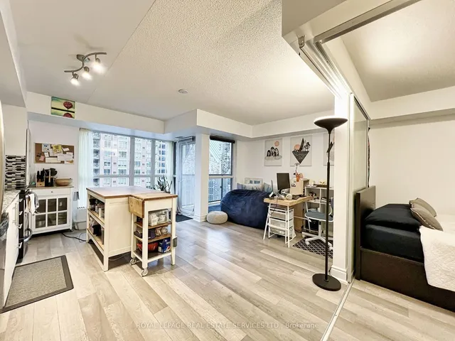 Additional image 14 of 28 Ted Rogers Way Unit 808