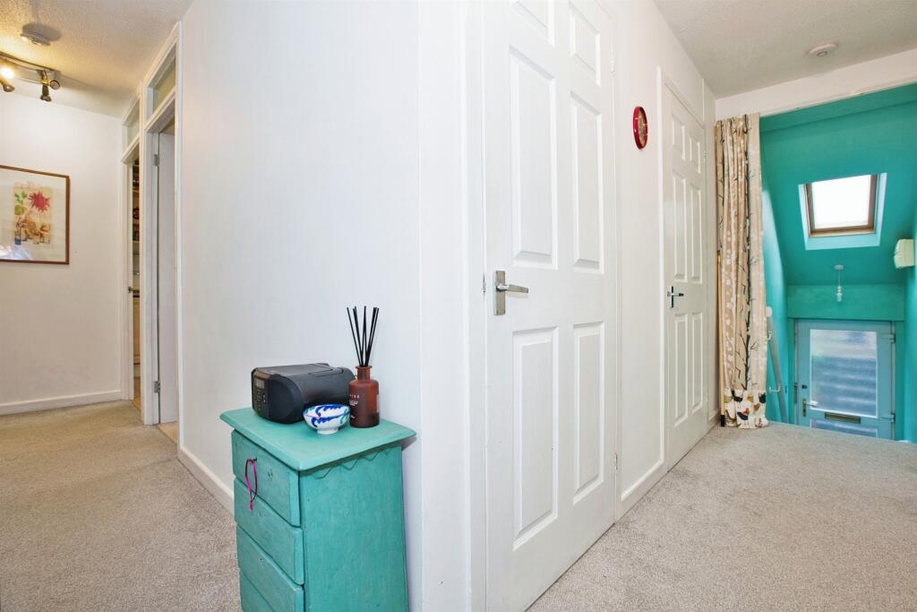 Additional image 2 of White Mead, YEOVIL