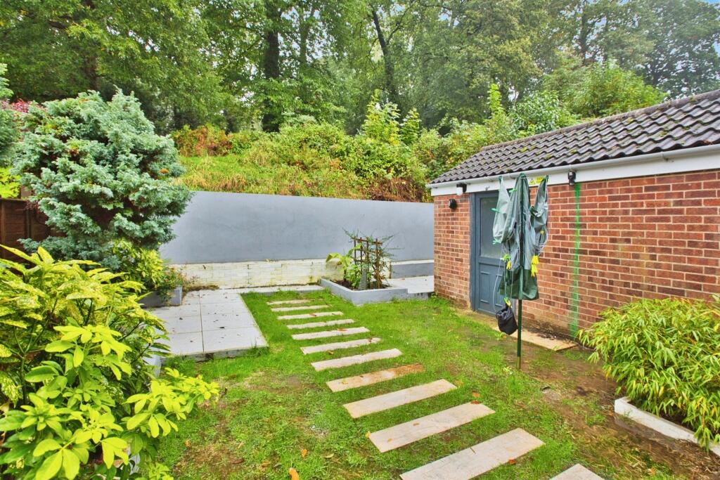 Additional image 5 of Plantagenet Chase, Yeovil