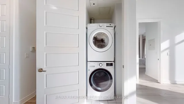 Additional image 32 of 28 Linden St Unit 203