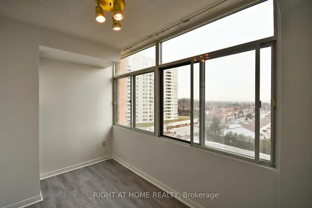 Additional image 19 of 88 Alton Towers Circ Unit 708