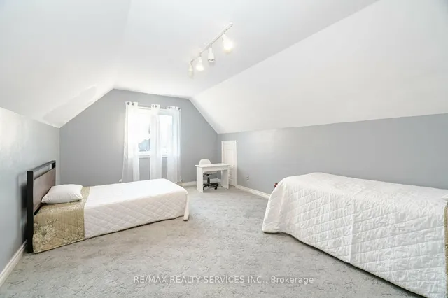 Additional image 32 of 41 Jadestone Crt